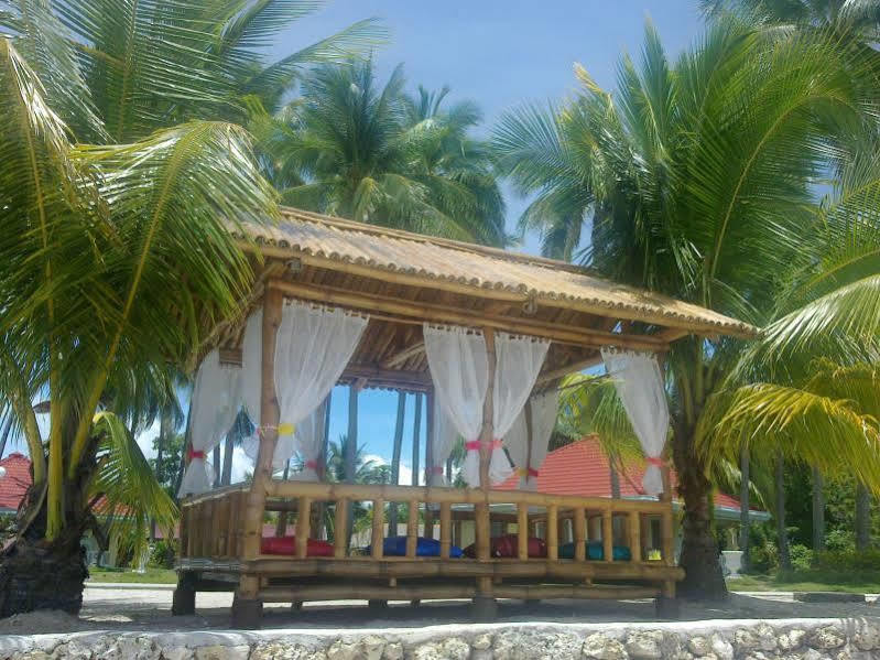 Whispering Palms Island Resort Bacolod Exterior foto