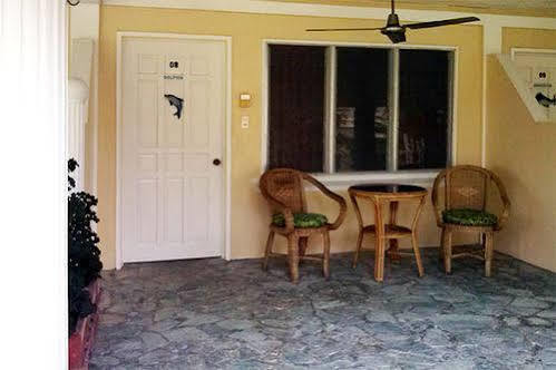Whispering Palms Island Resort Bacolod Exterior foto